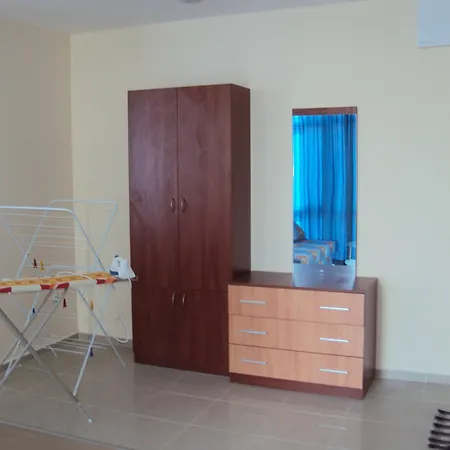 Sun Σάνι Μπιτς